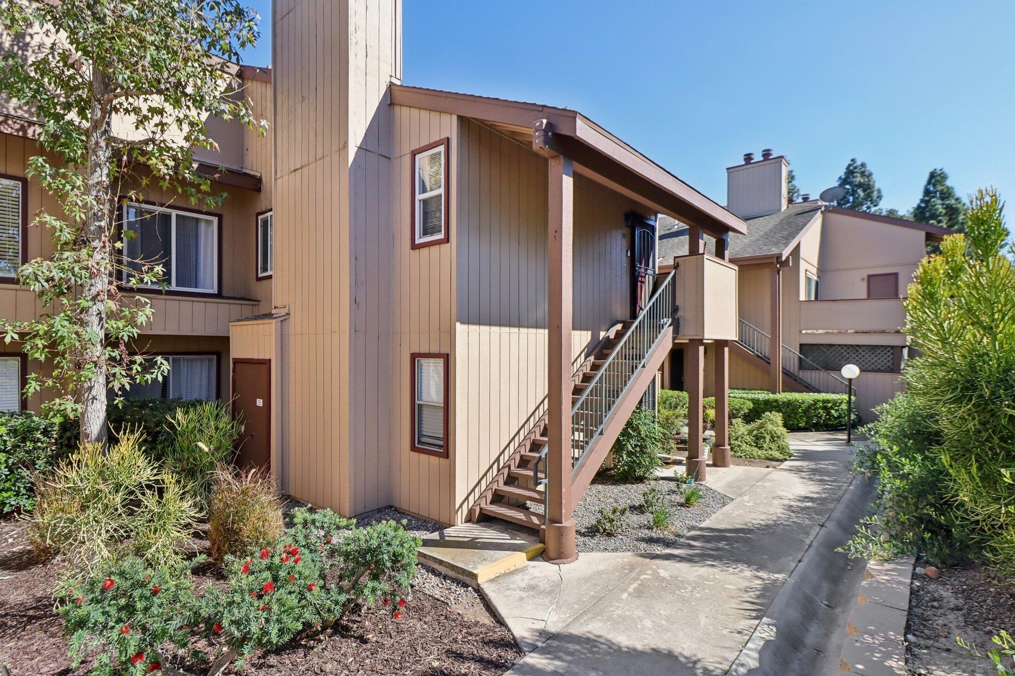 Detail Gallery Image 7 of 42 For 6540  College Grove  #30,  San Diego,  CA 92115 - 2 Beds | 1 Baths