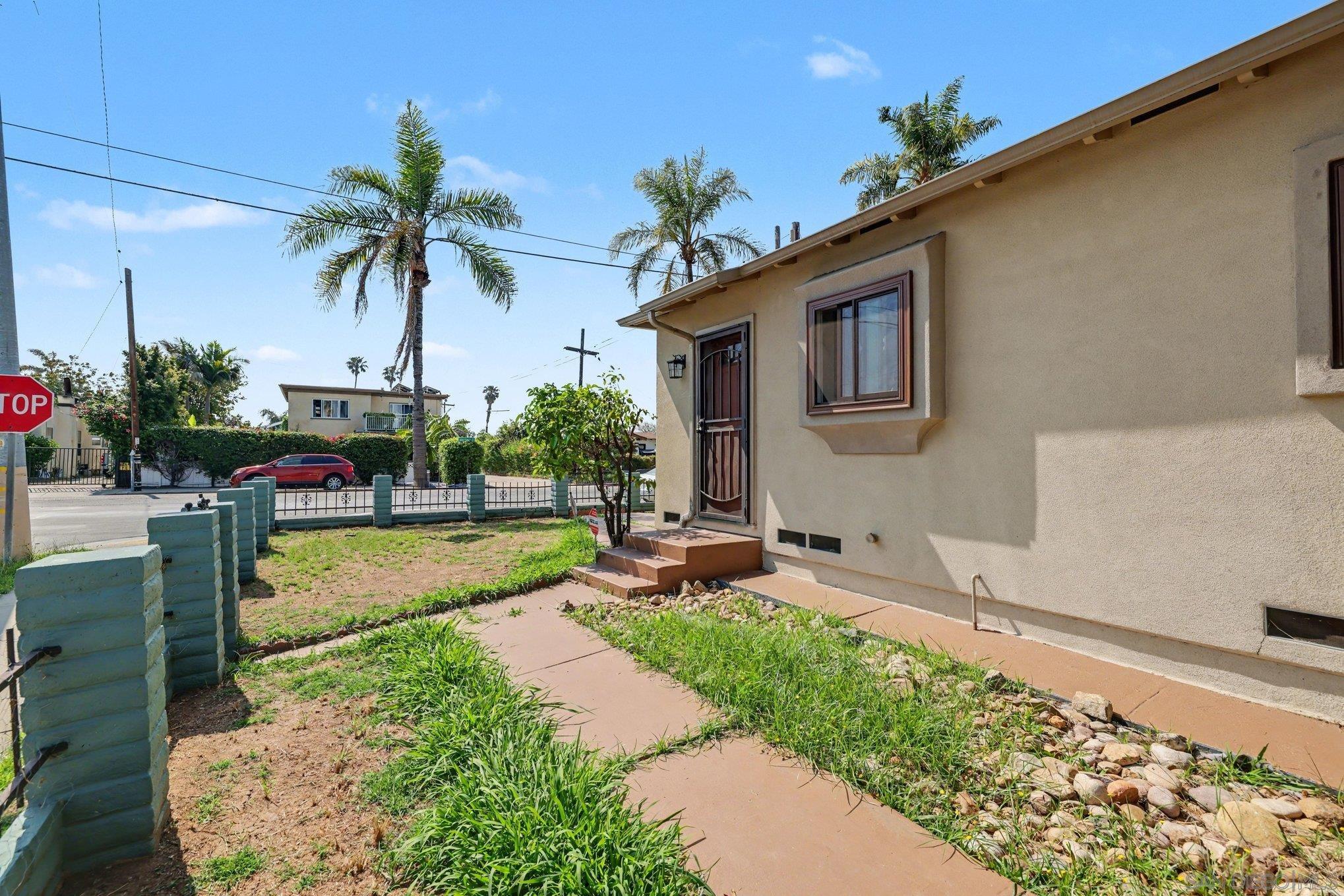 Detail Gallery Image 10 of 37 For 3994  Division St, San Diego,  CA 92113 - 3 Beds | 2 Baths