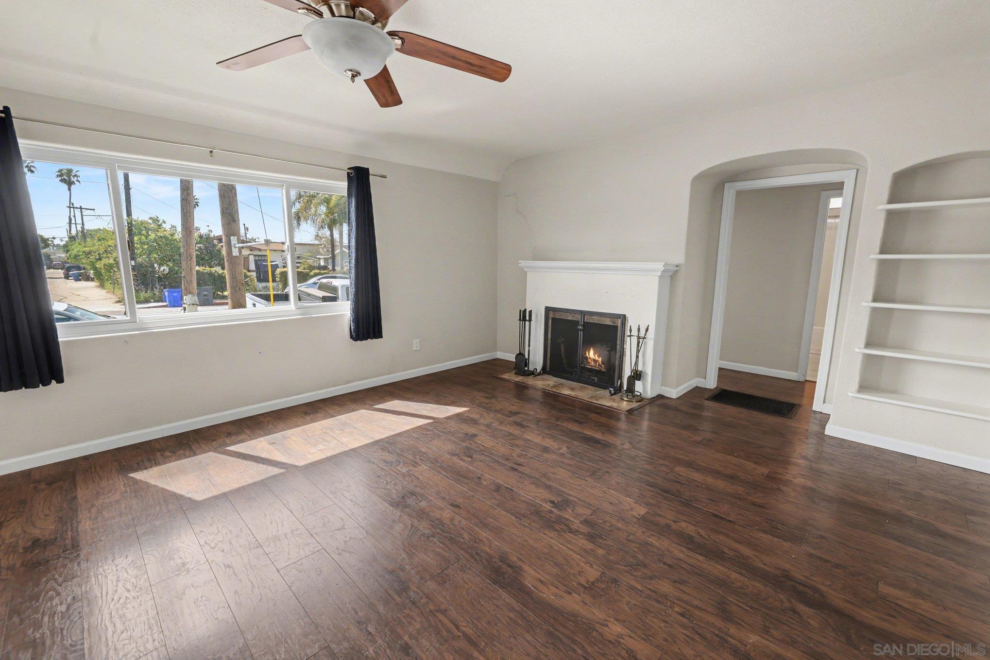Detail Gallery Image 17 of 37 For 3994  Division St, San Diego,  CA 92113 - 3 Beds | 2 Baths