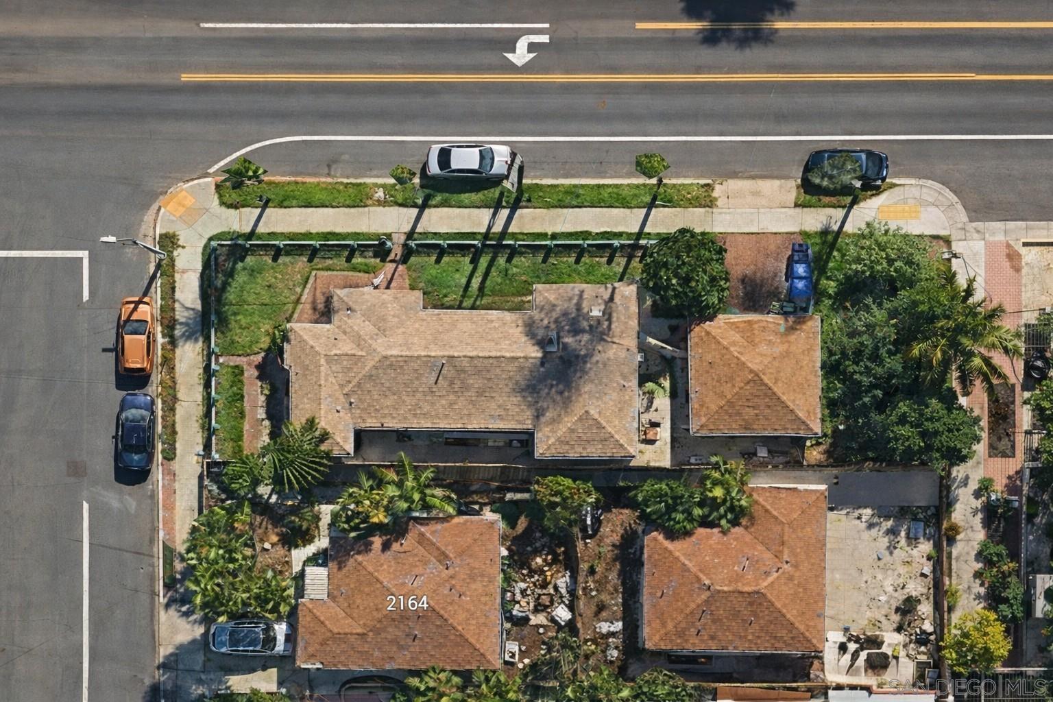 Detail Gallery Image 3 of 37 For 3994  Division St, San Diego,  CA 92113 - 3 Beds | 2 Baths