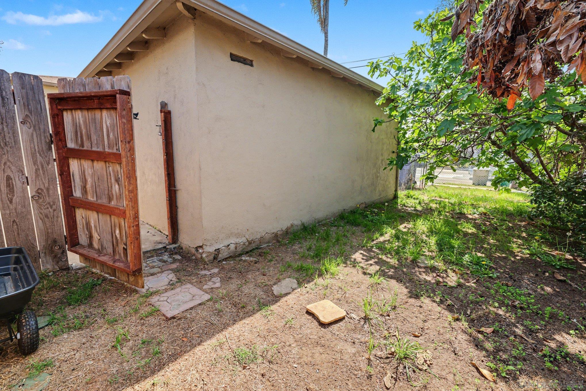 Detail Gallery Image 33 of 37 For 3994  Division St, San Diego,  CA 92113 - 3 Beds | 2 Baths