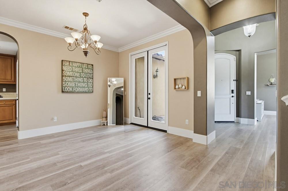 Detail Gallery Image 13 of 75 For Golden Oak Pl, Escondido,  CA 92027 - 5 Beds | 3 Baths