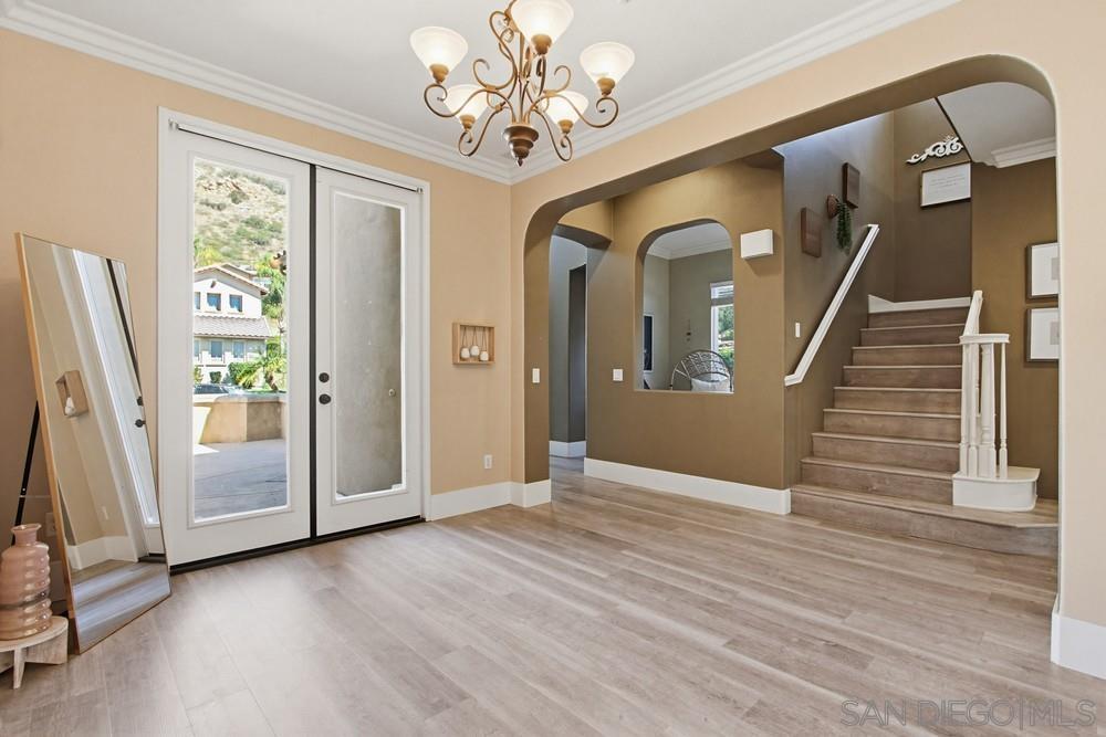 Detail Gallery Image 14 of 75 For Golden Oak Pl, Escondido,  CA 92027 - 5 Beds | 3 Baths