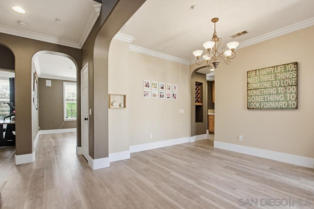 Detail Gallery Image 16 of 75 For Golden Oak Pl, Escondido,  CA 92027 - 5 Beds | 3 Baths