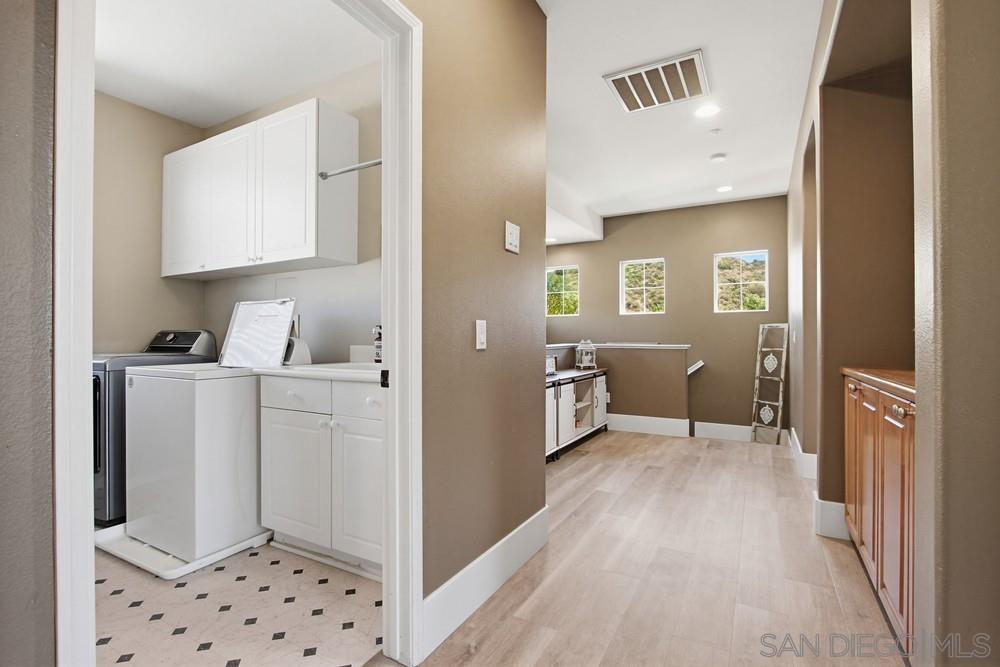 Detail Gallery Image 37 of 75 For Golden Oak Pl, Escondido,  CA 92027 - 5 Beds | 3 Baths