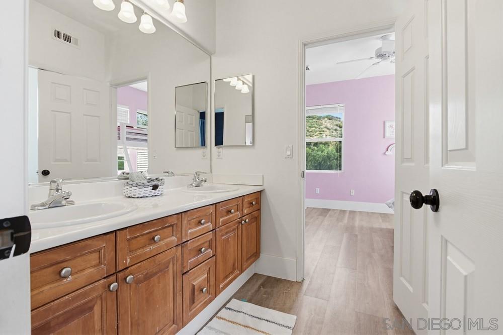 Detail Gallery Image 42 of 75 For Golden Oak Pl, Escondido,  CA 92027 - 5 Beds | 3 Baths