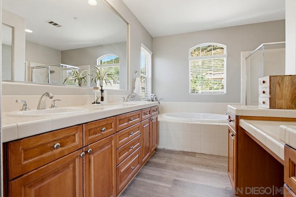 Detail Gallery Image 52 of 75 For Golden Oak Pl, Escondido,  CA 92027 - 5 Beds | 3 Baths