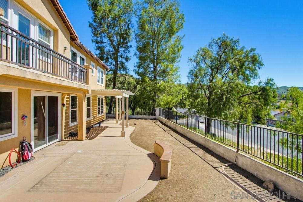 Detail Gallery Image 62 of 75 For Golden Oak Pl, Escondido,  CA 92027 - 5 Beds | 3 Baths