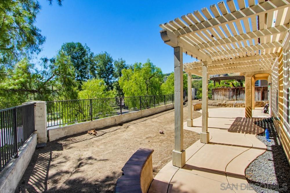 Detail Gallery Image 63 of 75 For Golden Oak Pl, Escondido,  CA 92027 - 5 Beds | 3 Baths