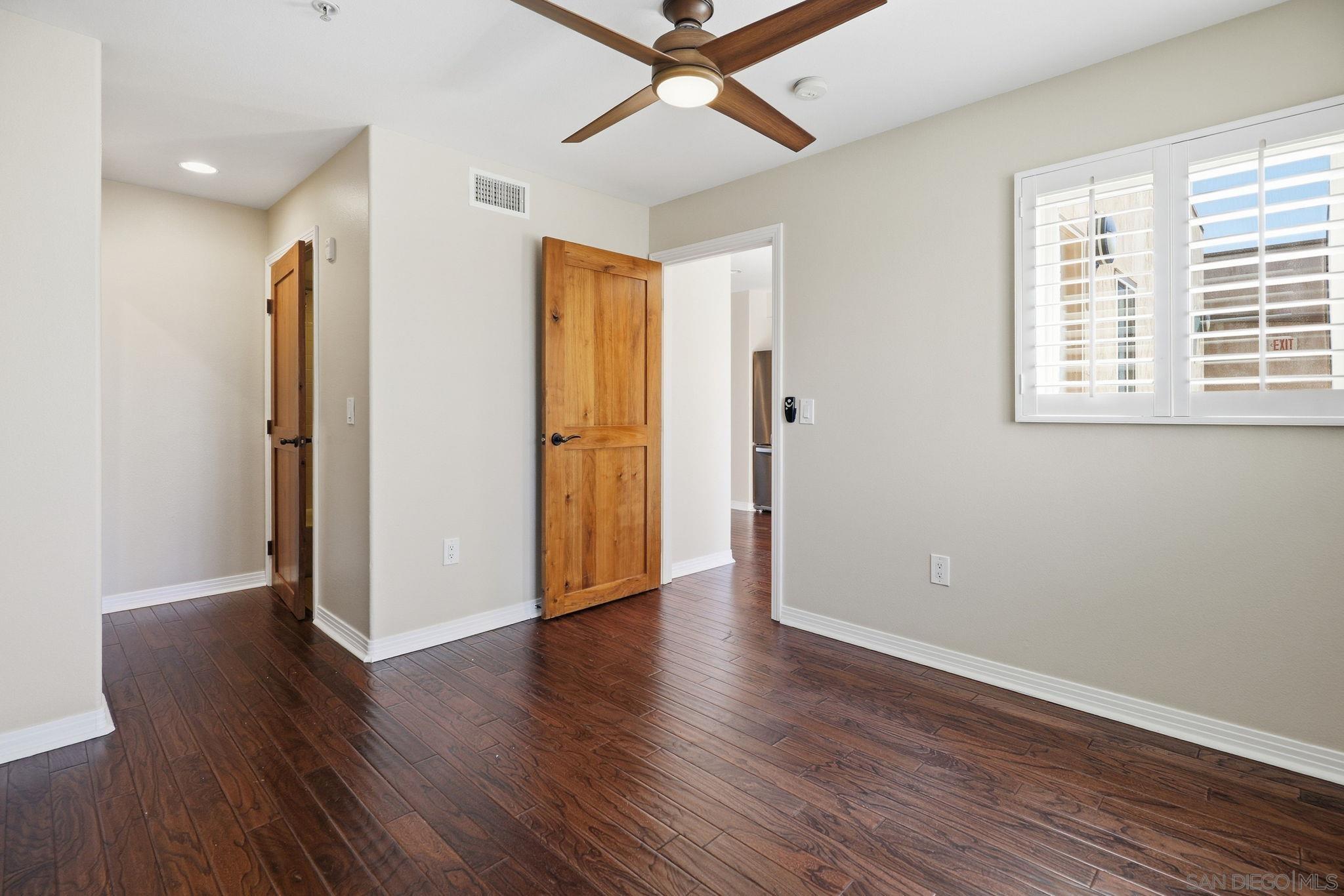 Detail Gallery Image 16 of 24 For 801 W Hawthorn  #406,  San Diego,  CA 92101 - 2 Beds | 2 Baths