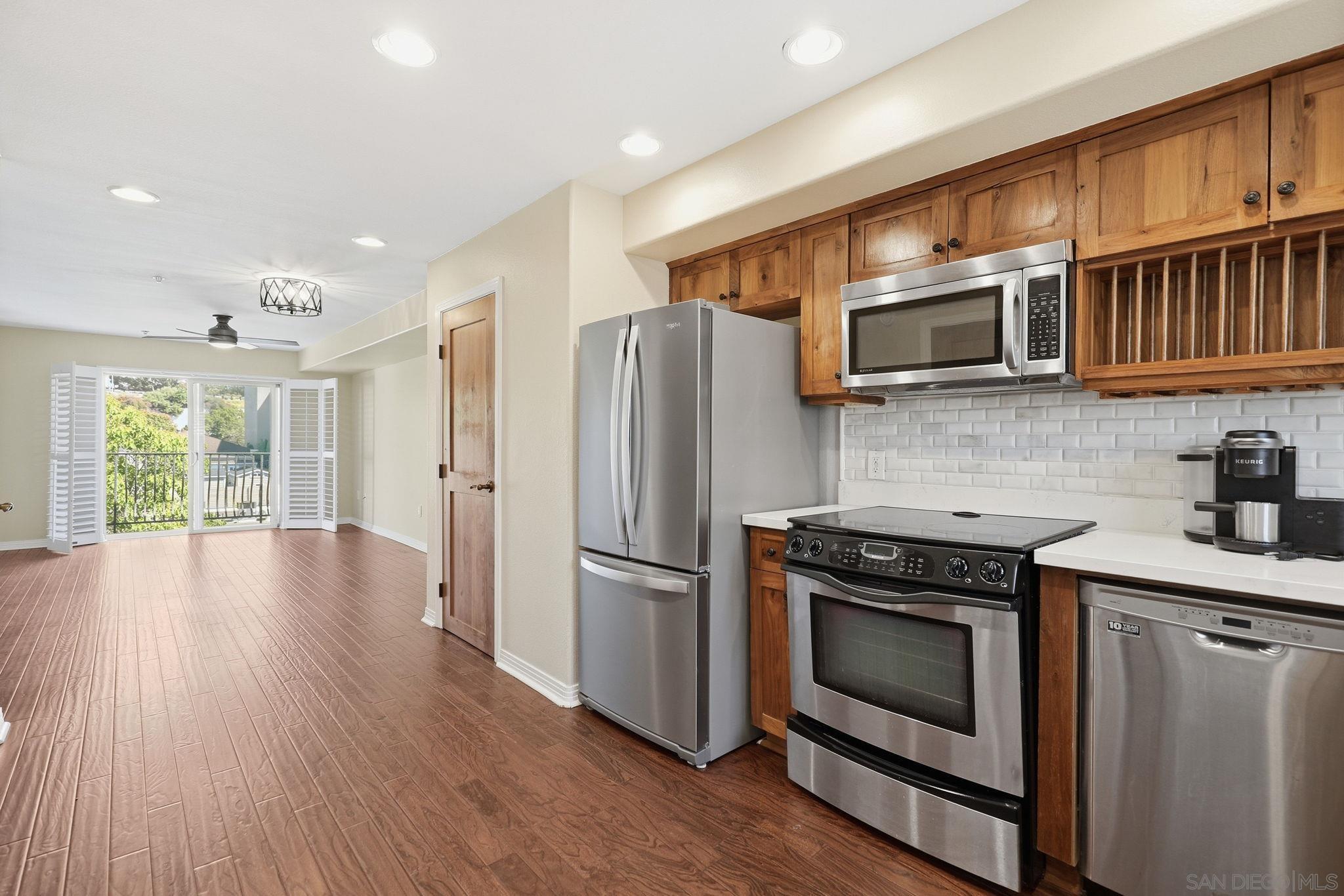 Detail Gallery Image 19 of 24 For 801 W Hawthorn  #406,  San Diego,  CA 92101 - 2 Beds | 2 Baths