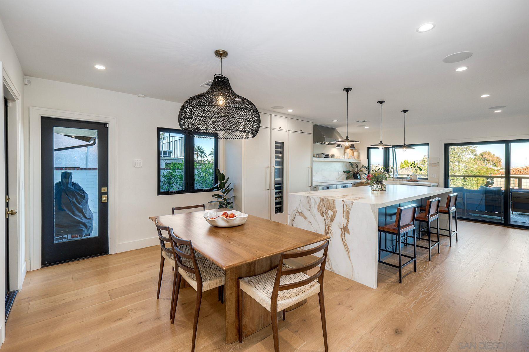 Detail Gallery Image 12 of 63 For 2980  Nichols St, San Diego,  CA 92106 - 4 Beds | 3 Baths