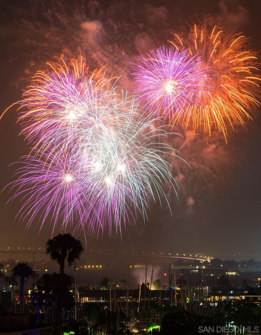 Detail Gallery Image 3 of 63 For 2980  Nichols St, San Diego,  CA 92106 - 4 Beds | 3 Baths