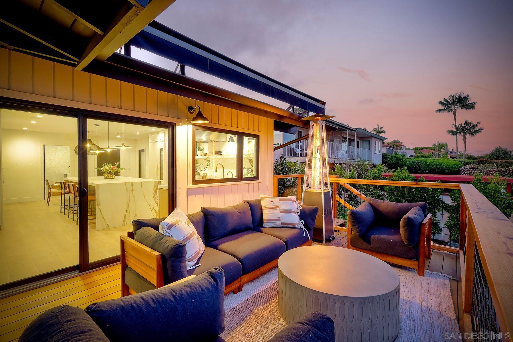 Detail Gallery Image 25 of 63 For 2980  Nichols St, San Diego,  CA 92106 - 4 Beds | 3 Baths