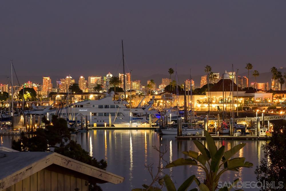 Detail Gallery Image 32 of 63 For 2980  Nichols St, San Diego,  CA 92106 - 4 Beds | 3 Baths