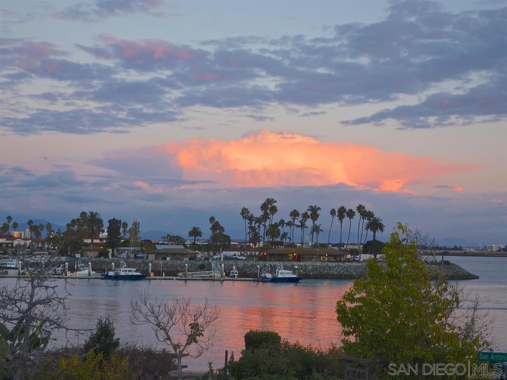 Detail Gallery Image 48 of 63 For 2980  Nichols St, San Diego,  CA 92106 - 4 Beds | 3 Baths