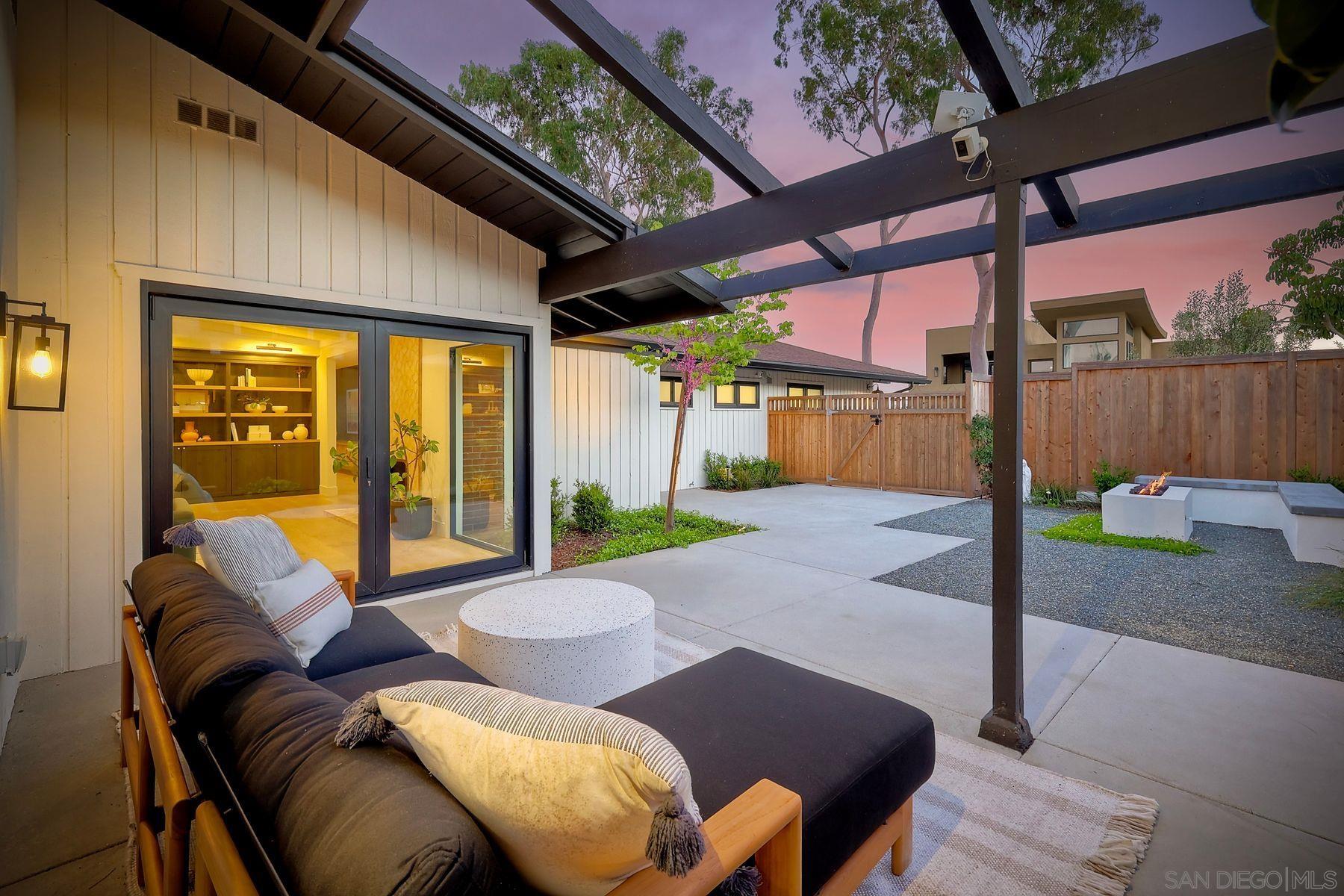 Detail Gallery Image 49 of 63 For 2980  Nichols St, San Diego,  CA 92106 - 4 Beds | 3 Baths