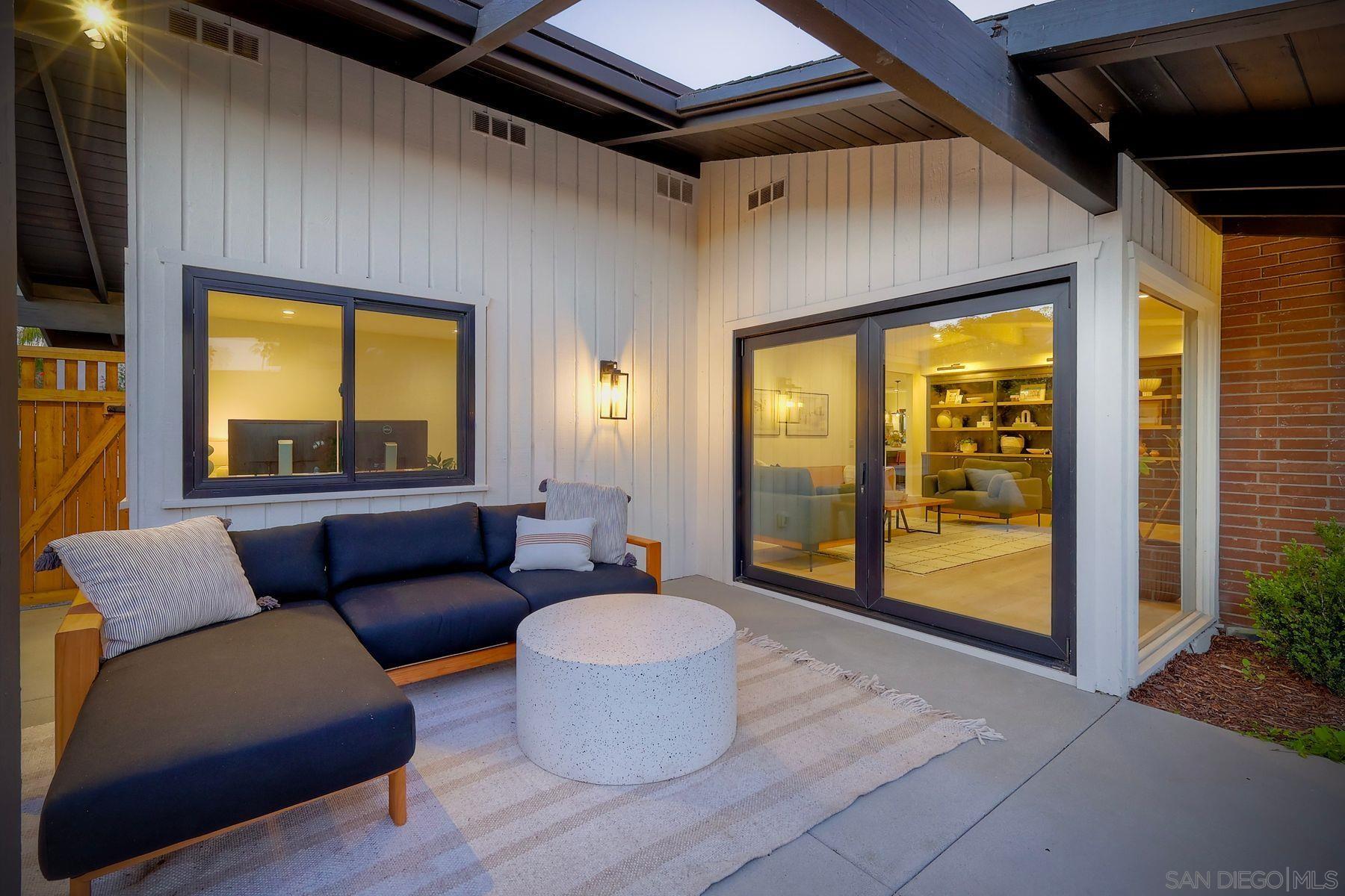 Detail Gallery Image 50 of 63 For 2980  Nichols St, San Diego,  CA 92106 - 4 Beds | 3 Baths