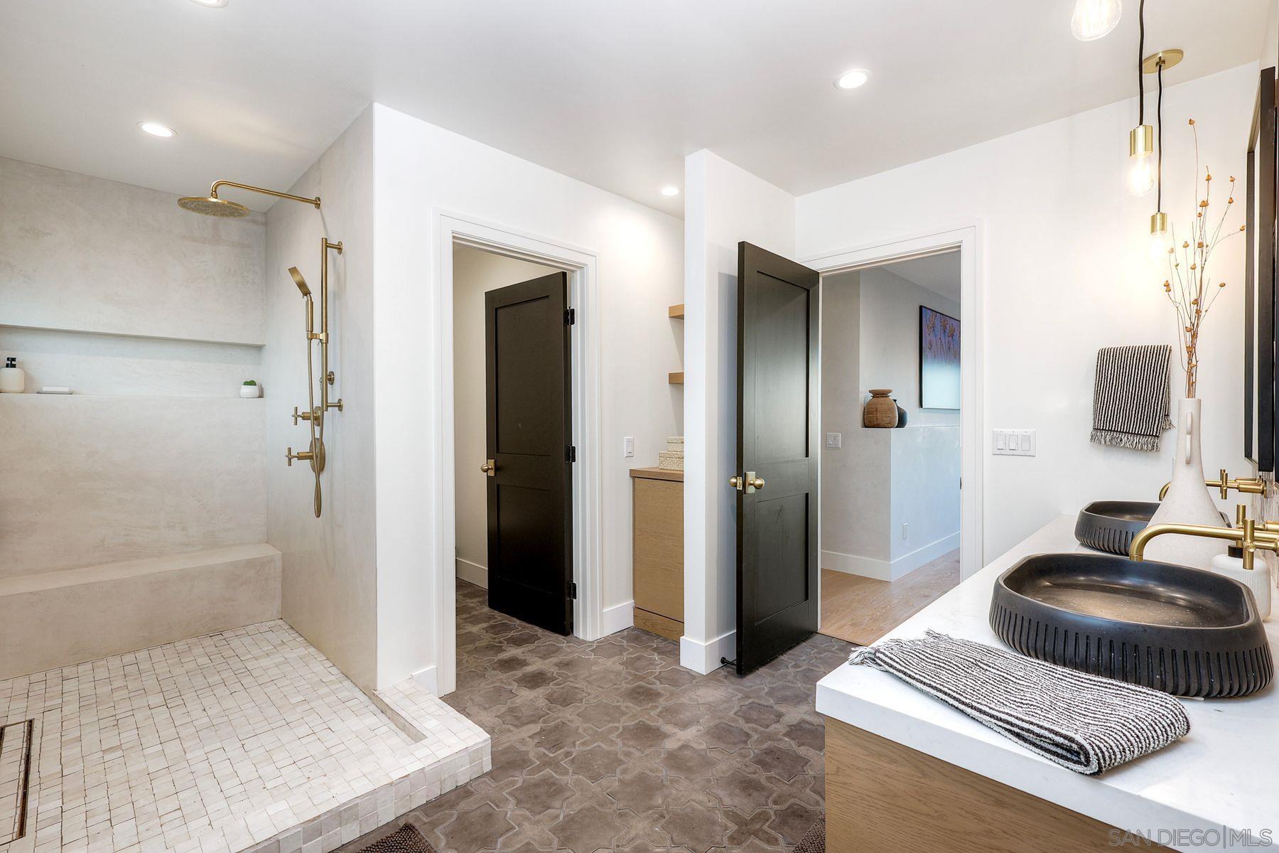 Detail Gallery Image 60 of 63 For 2980  Nichols St, San Diego,  CA 92106 - 4 Beds | 3 Baths