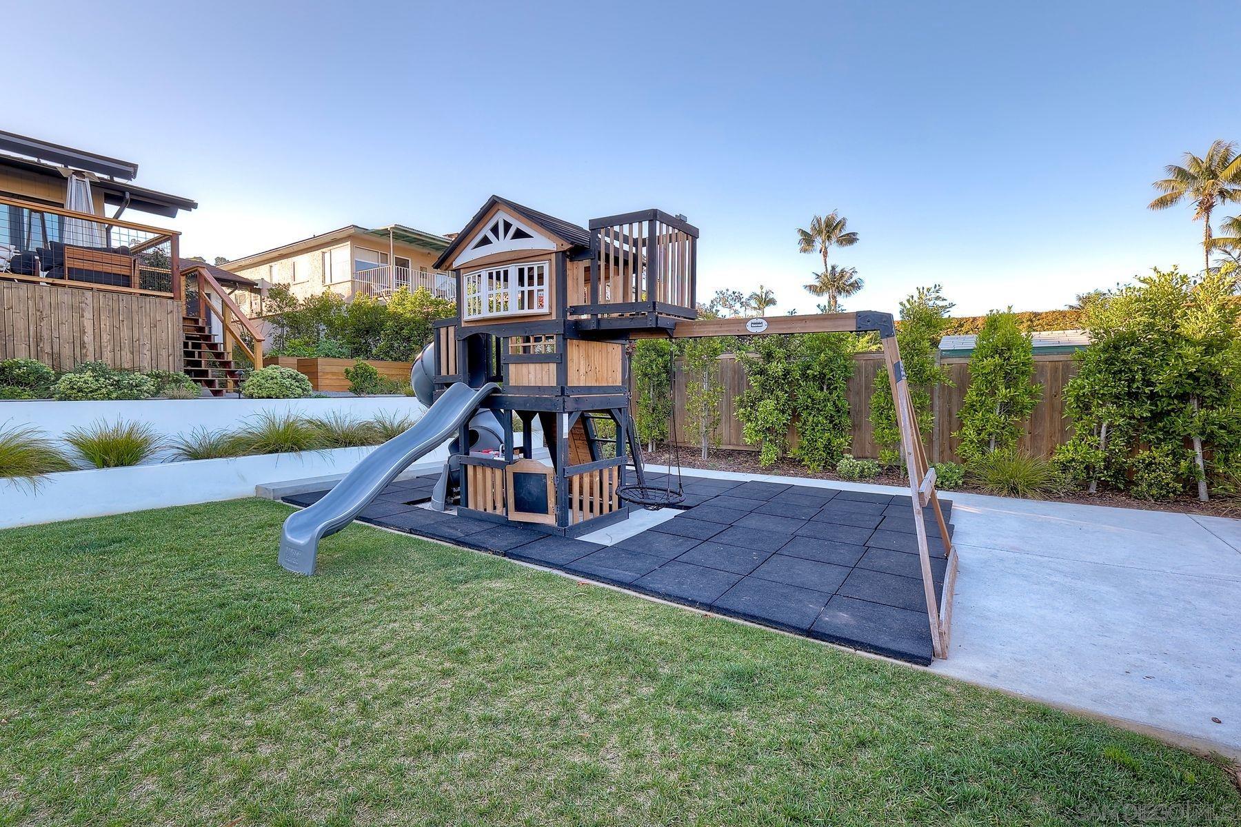 Detail Gallery Image 62 of 63 For 2980  Nichols St, San Diego,  CA 92106 - 4 Beds | 3 Baths