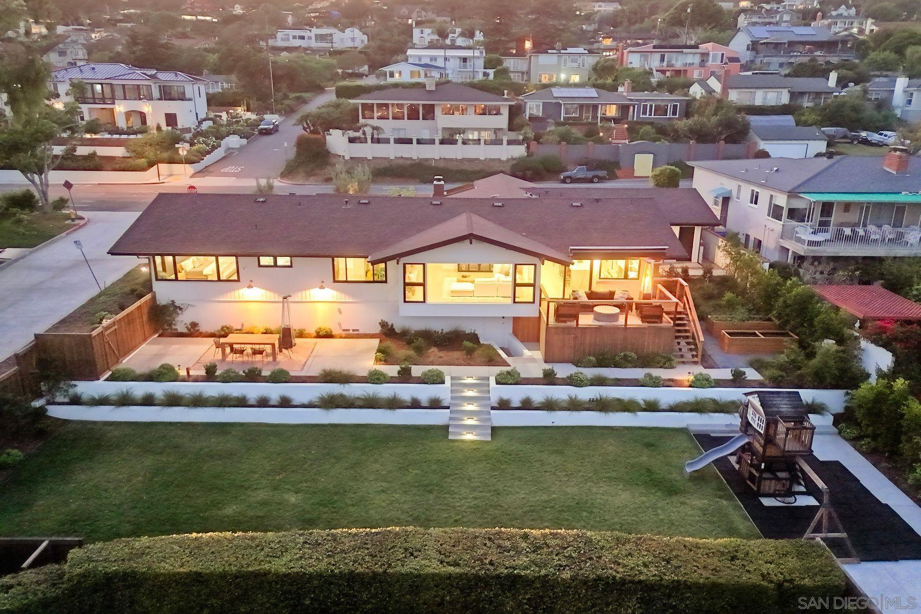 Detail Gallery Image 63 of 63 For 2980  Nichols St, San Diego,  CA 92106 - 4 Beds | 3 Baths