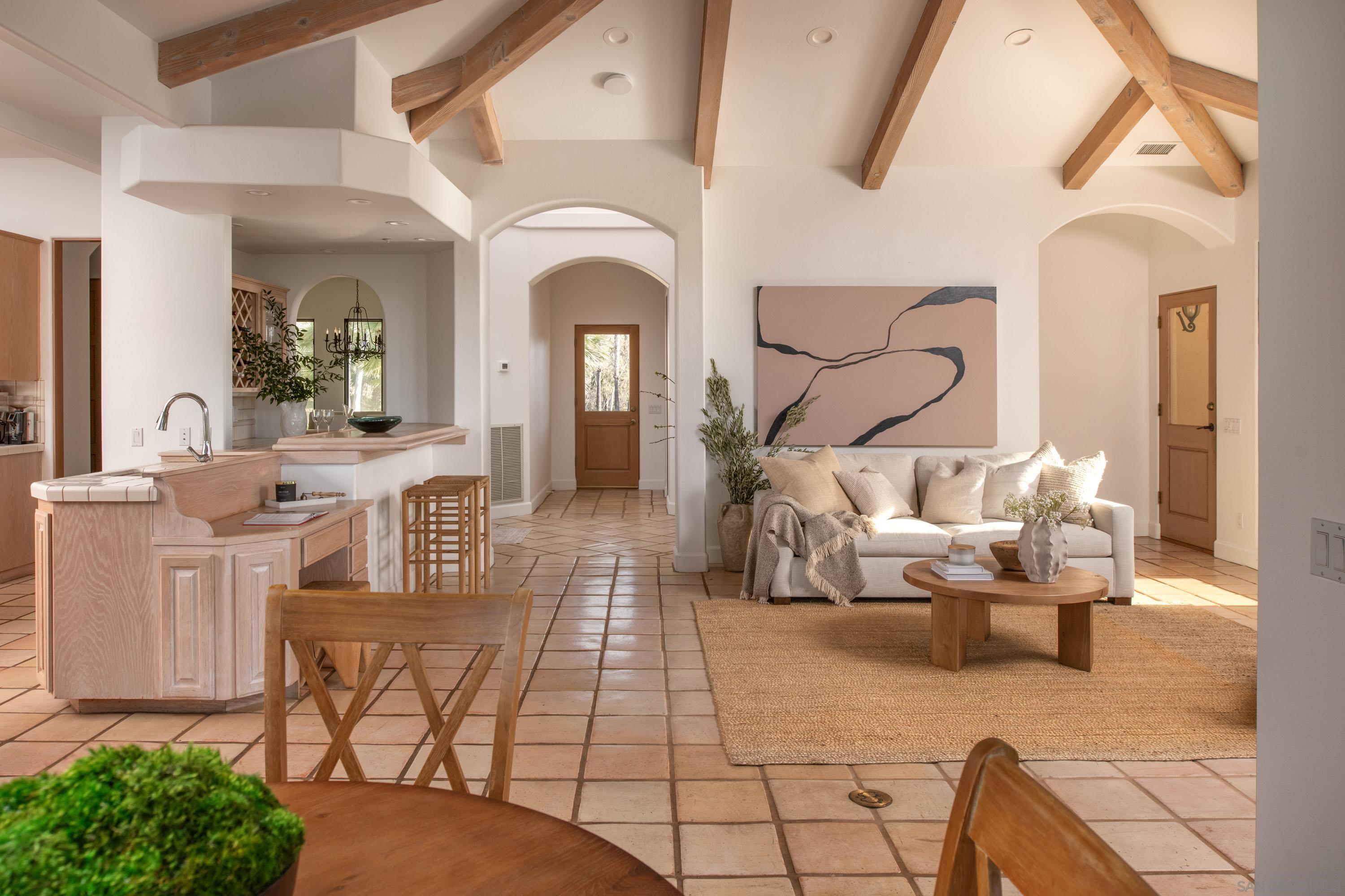 Detail Gallery Image 15 of 31 For 18044  Loma Alegre, Rancho Santa Fe,  CA 92067 - 6 Beds | 6/1 Baths