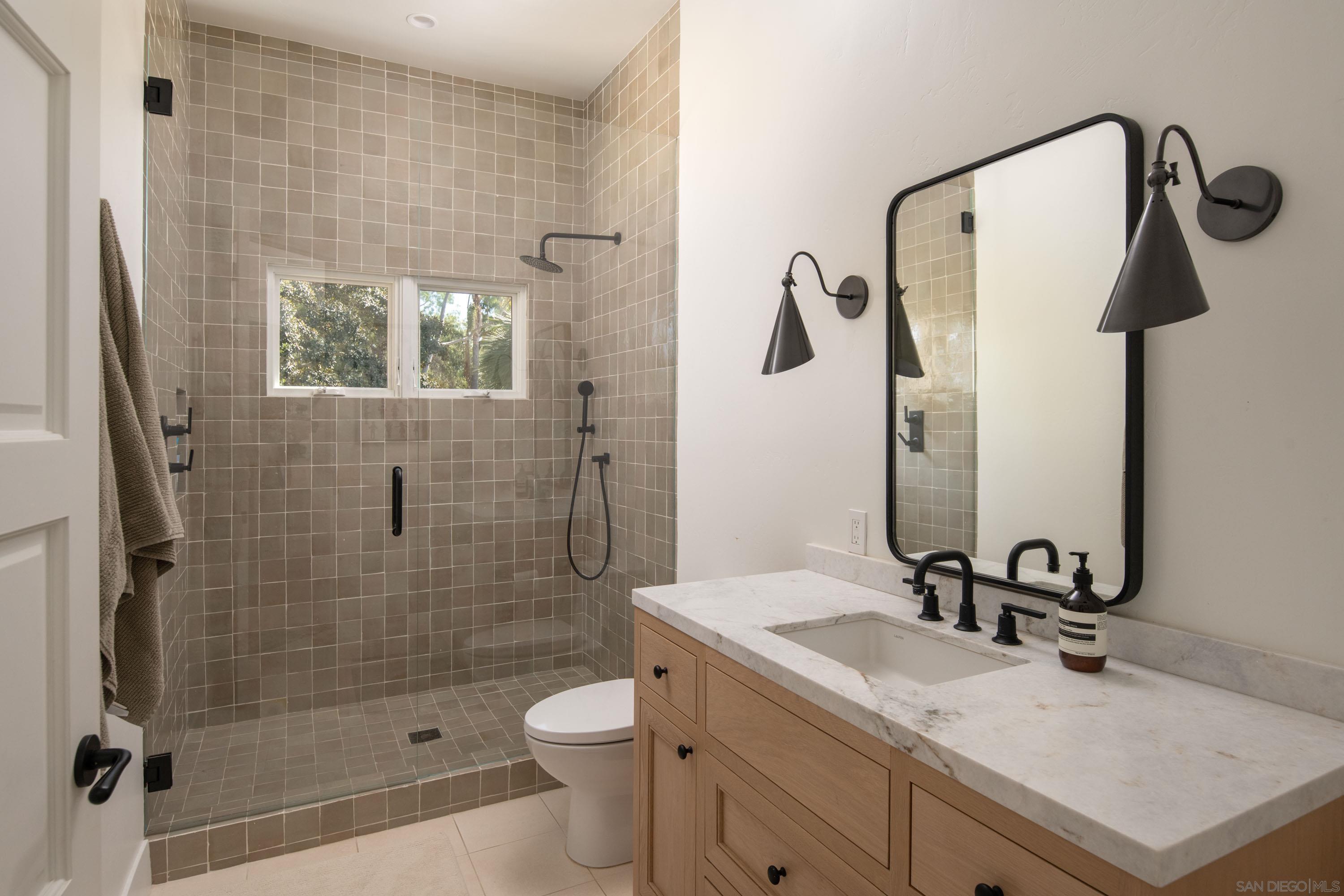 Detail Gallery Image 16 of 31 For 18044  Loma Alegre, Rancho Santa Fe,  CA 92067 - 6 Beds | 6/1 Baths