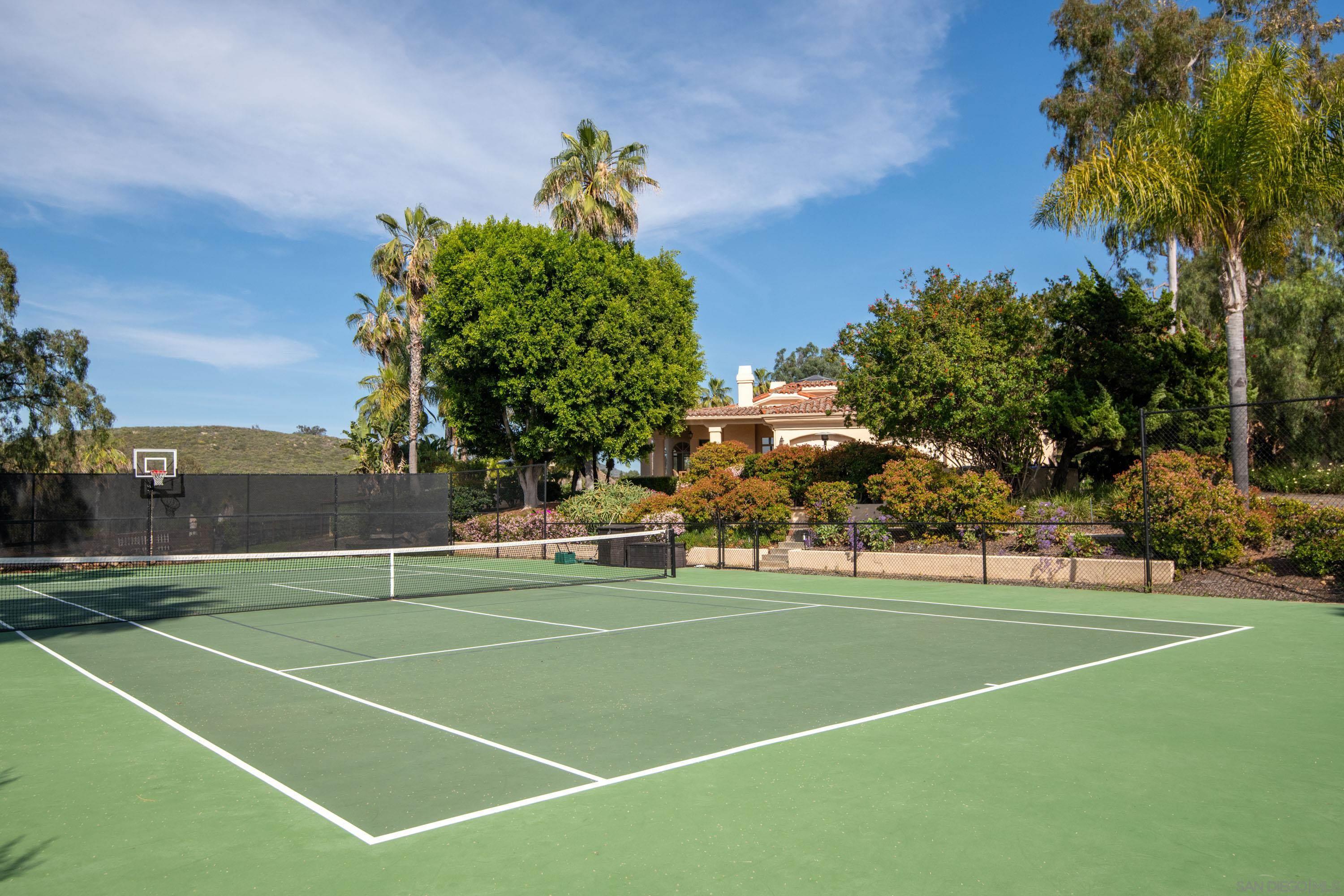 Detail Gallery Image 26 of 31 For 18044  Loma Alegre, Rancho Santa Fe,  CA 92067 - 6 Beds | 6/1 Baths
