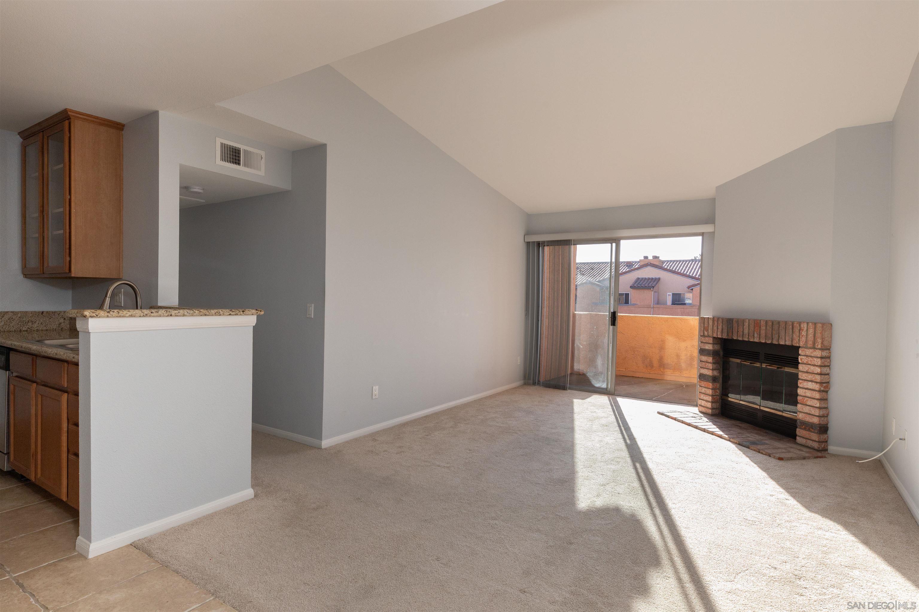 Detail Gallery Image 2 of 42 For 7160  Shoreline Dr.  #4303,  San Diego,  CA 92122 - 1 Beds | 1 Baths