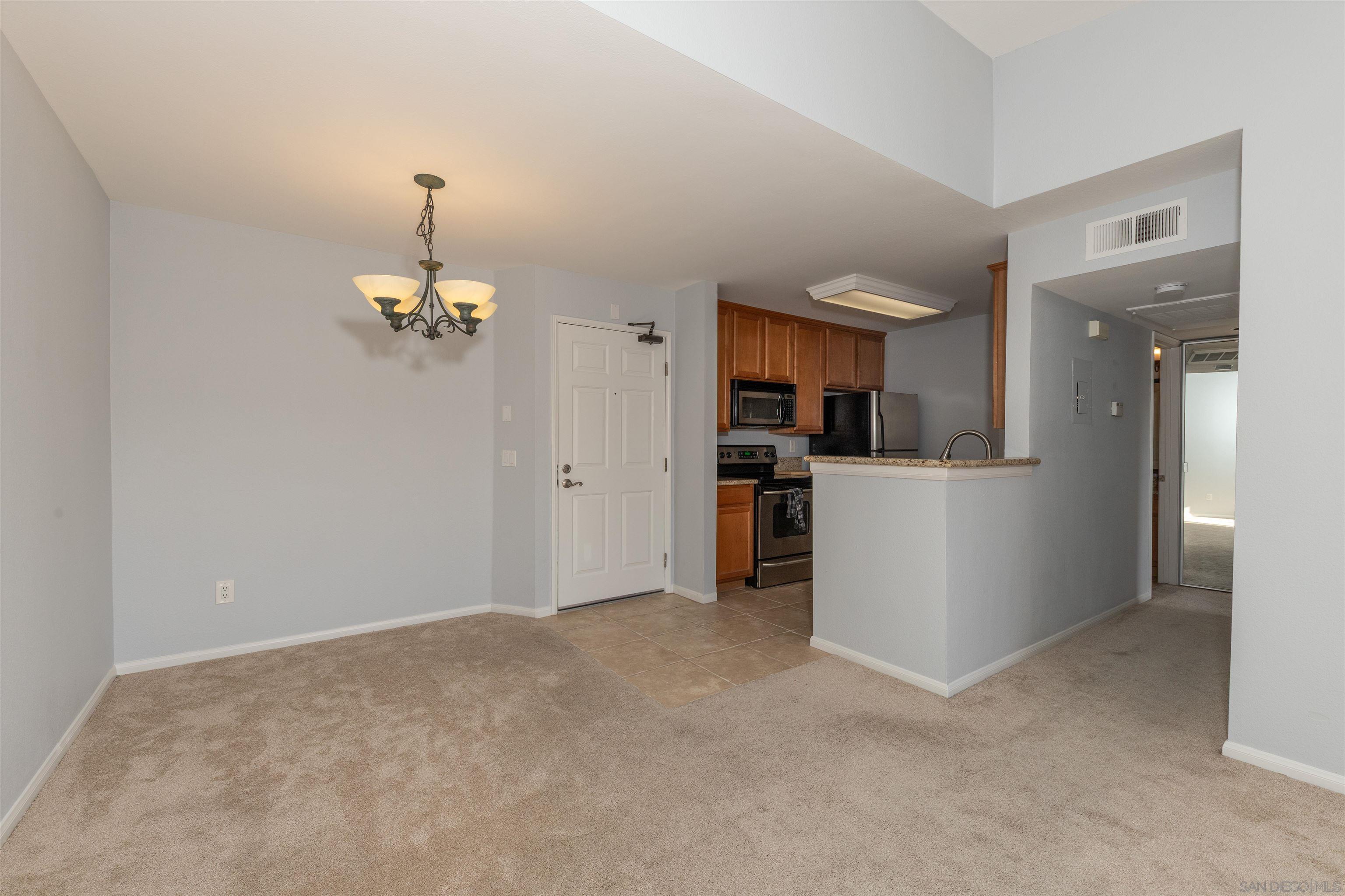 Detail Gallery Image 3 of 42 For 7160  Shoreline Dr.  #4303,  San Diego,  CA 92122 - 1 Beds | 1 Baths