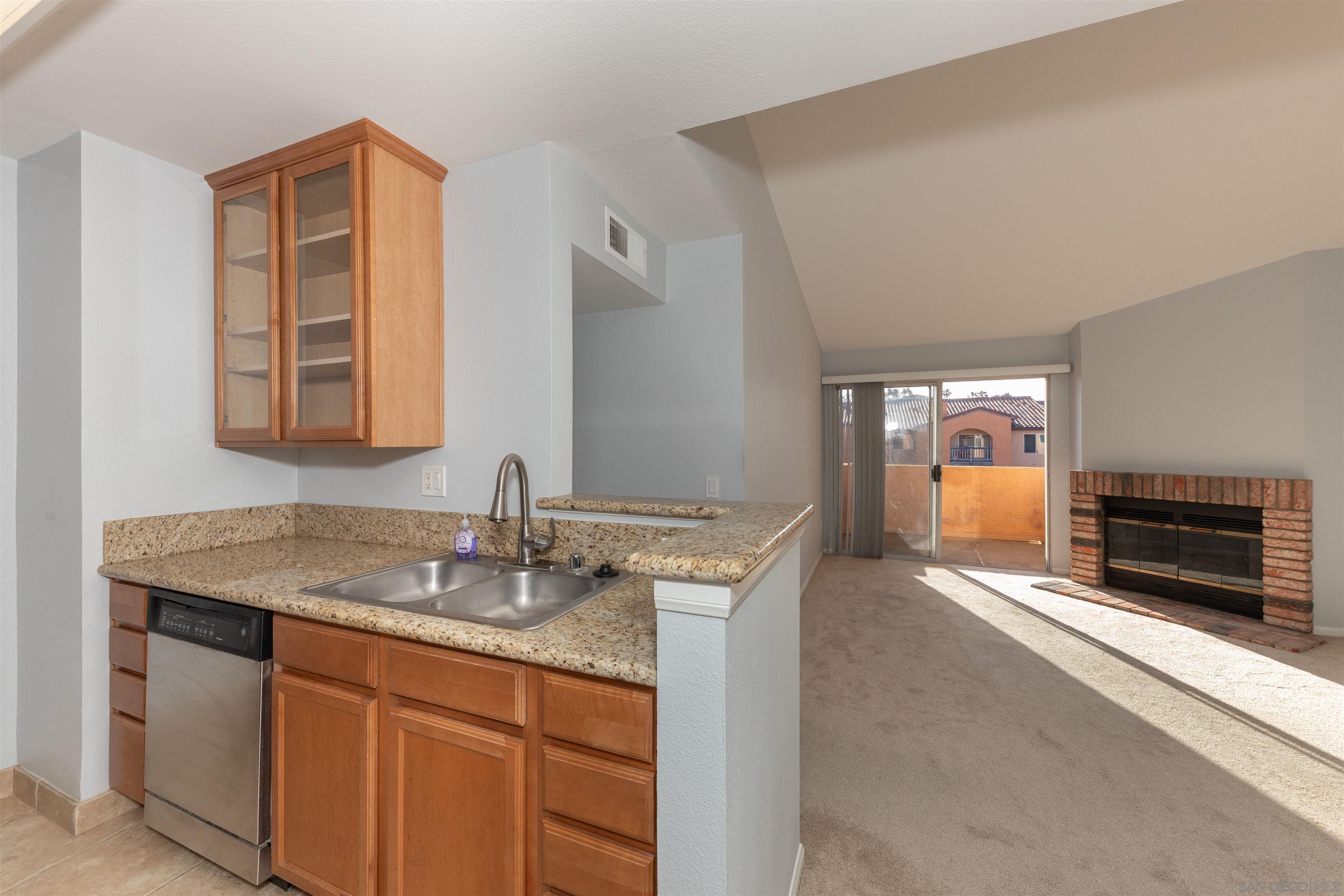 Detail Gallery Image 5 of 42 For 7160  Shoreline Dr.  #4303,  San Diego,  CA 92122 - 1 Beds | 1 Baths
