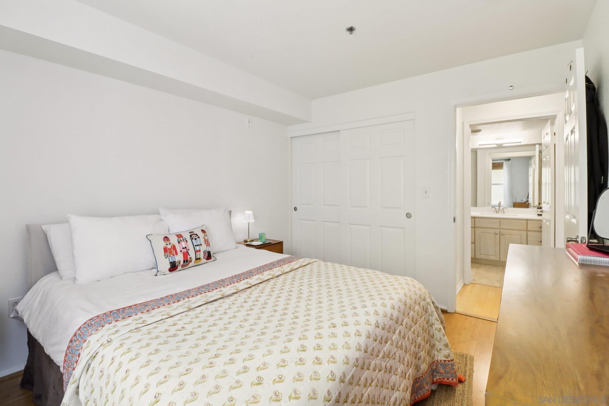 Detail Gallery Image 16 of 42 For 1970  Columbia Street  #301,  San Diego,  CA 92101 - 1 Beds | 1 Baths