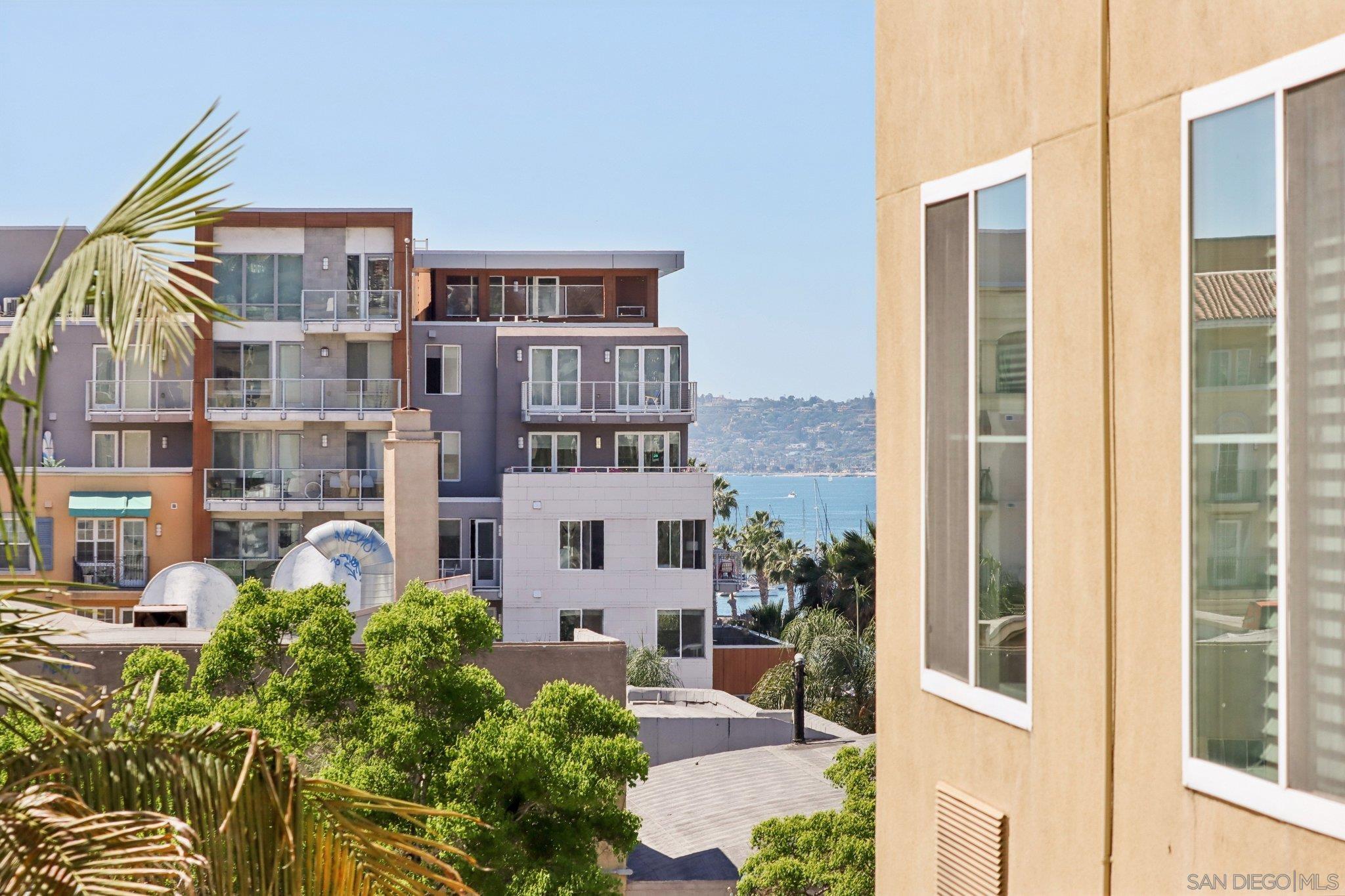 Detail Gallery Image 22 of 42 For 1970  Columbia Street  #301,  San Diego,  CA 92101 - 1 Beds | 1 Baths