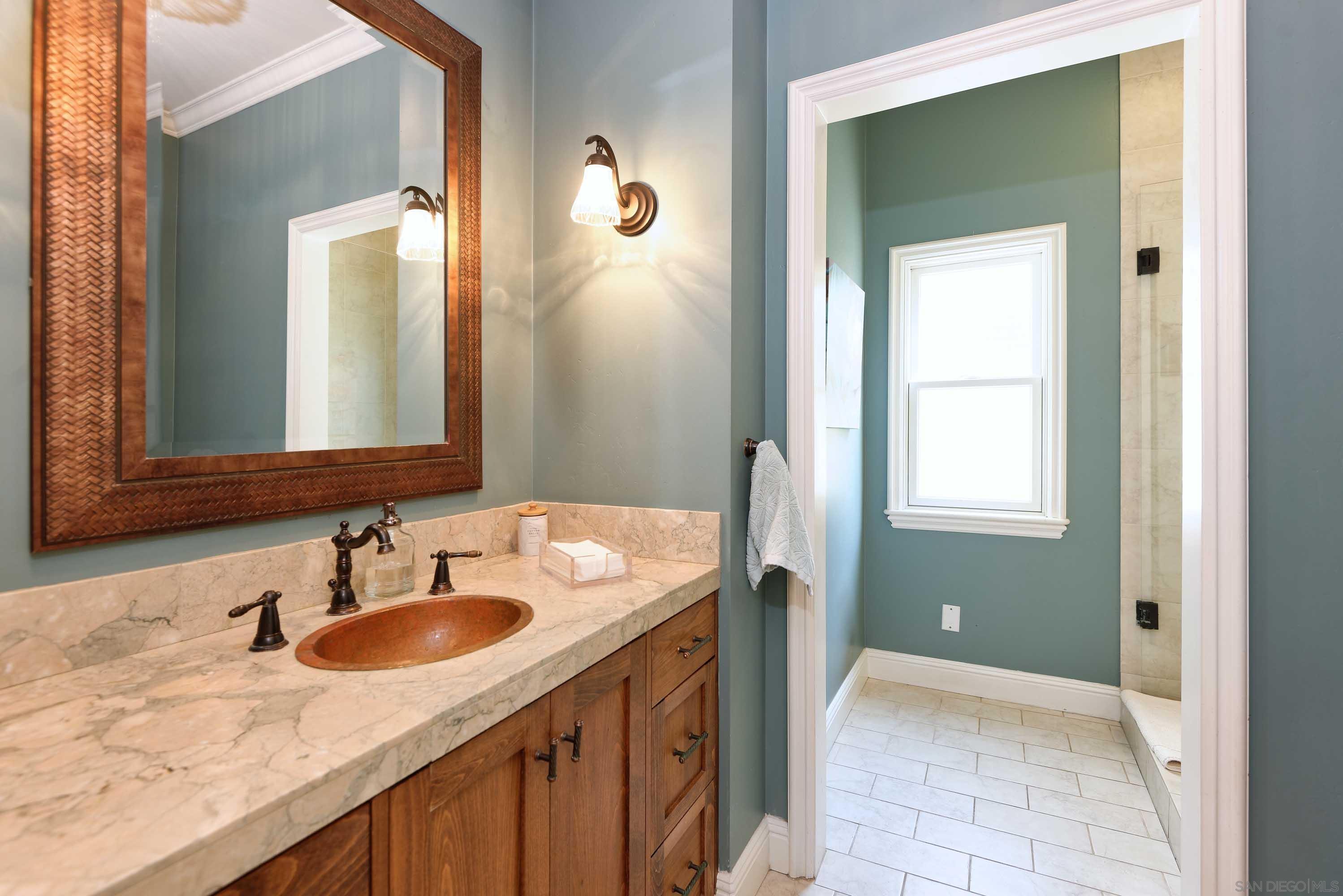 Detail Gallery Image 21 of 48 For 7948  Roseland Dr, La Jolla,  CA 92037 - 5 Beds | 4 Baths