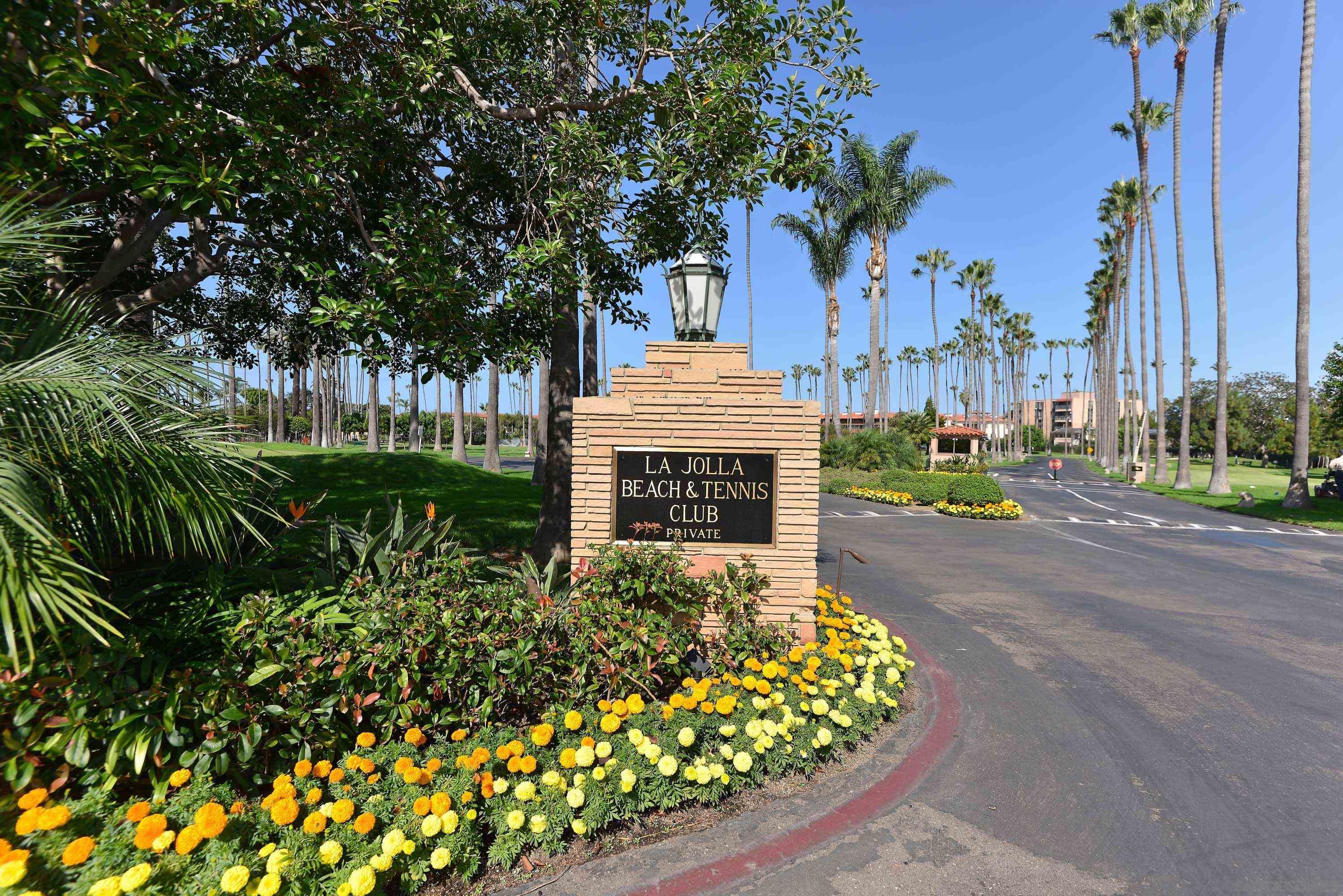 Detail Gallery Image 43 of 48 For 7948  Roseland Dr, La Jolla,  CA 92037 - 5 Beds | 4 Baths