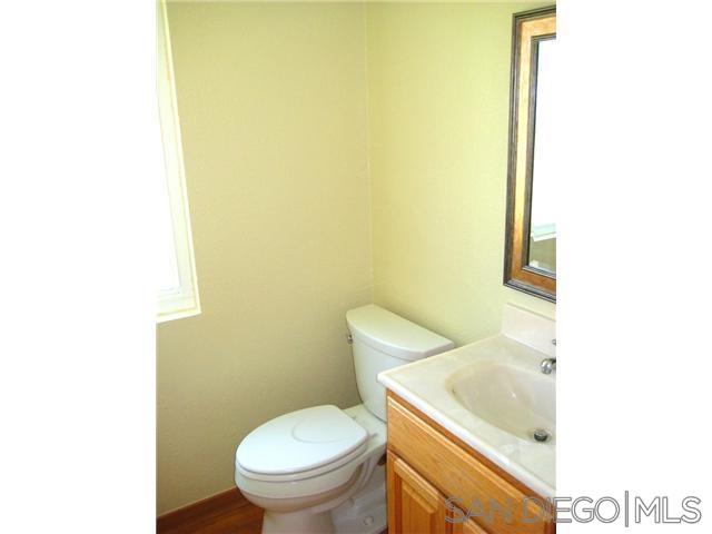 Detail Gallery Image 13 of 23 For 10317  Santana Ranch Dr, Santee,  CA 92071 - 3 Beds | 1/1 Baths