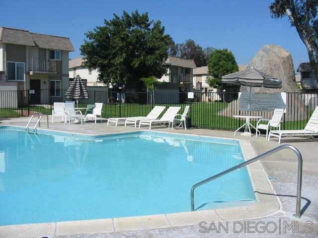 Detail Gallery Image 20 of 23 For 10317  Santana Ranch Dr, Santee,  CA 92071 - 3 Beds | 1/1 Baths