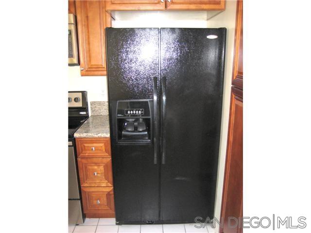 Detail Gallery Image 4 of 23 For 10317  Santana Ranch Dr, Santee,  CA 92071 - 3 Beds | 1/1 Baths