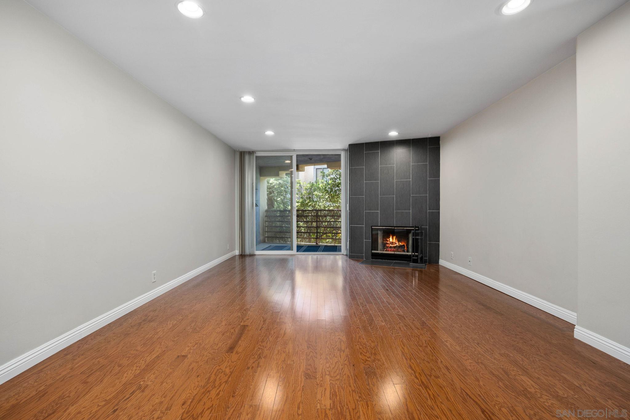 Detail Gallery Image 15 of 42 For 3502  Pringle St  #102,  San Diego,  CA 92110 - 2 Beds | 2 Baths