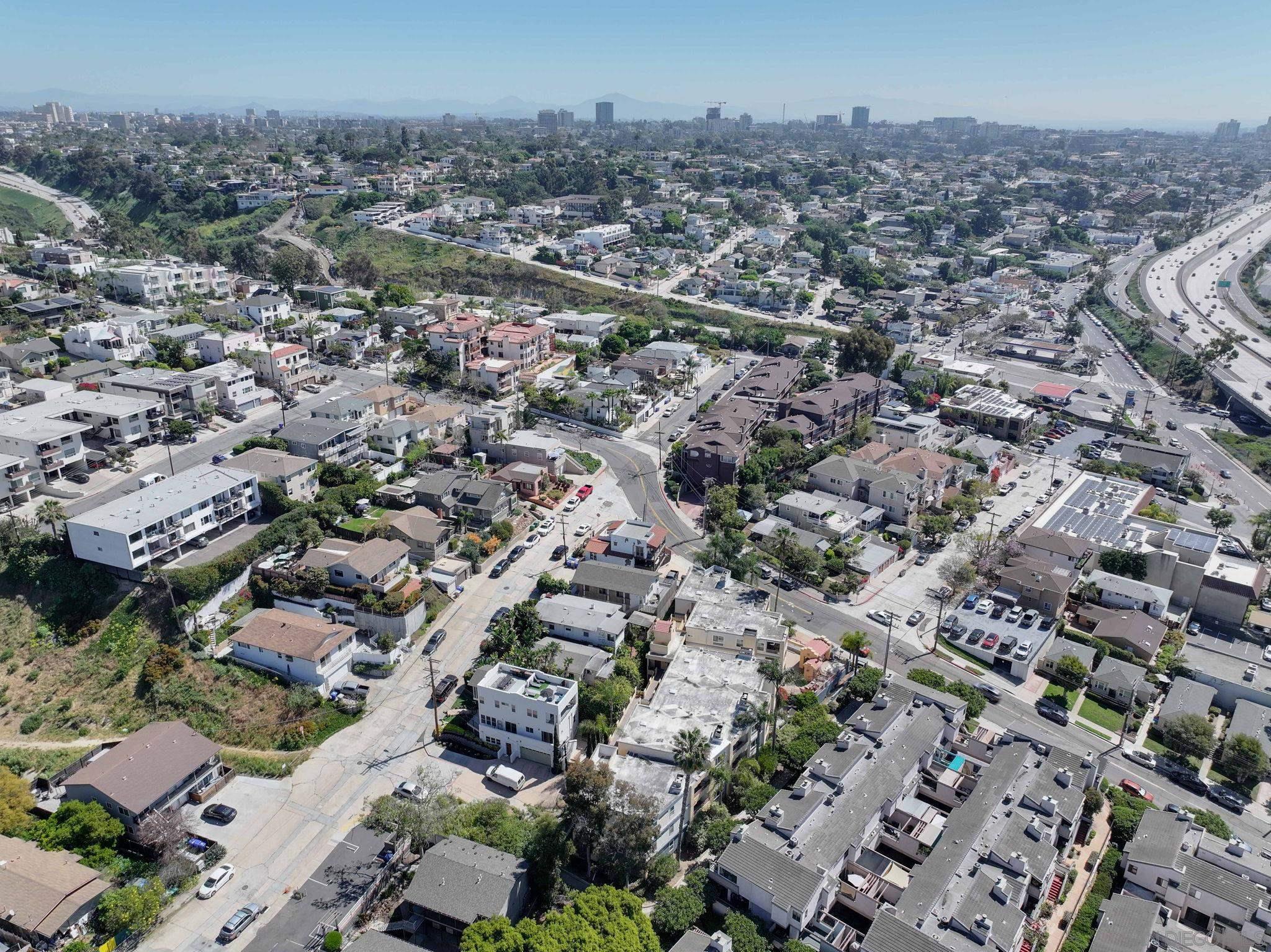 Detail Gallery Image 41 of 42 For 3502  Pringle St  #102,  San Diego,  CA 92110 - 2 Beds | 2 Baths