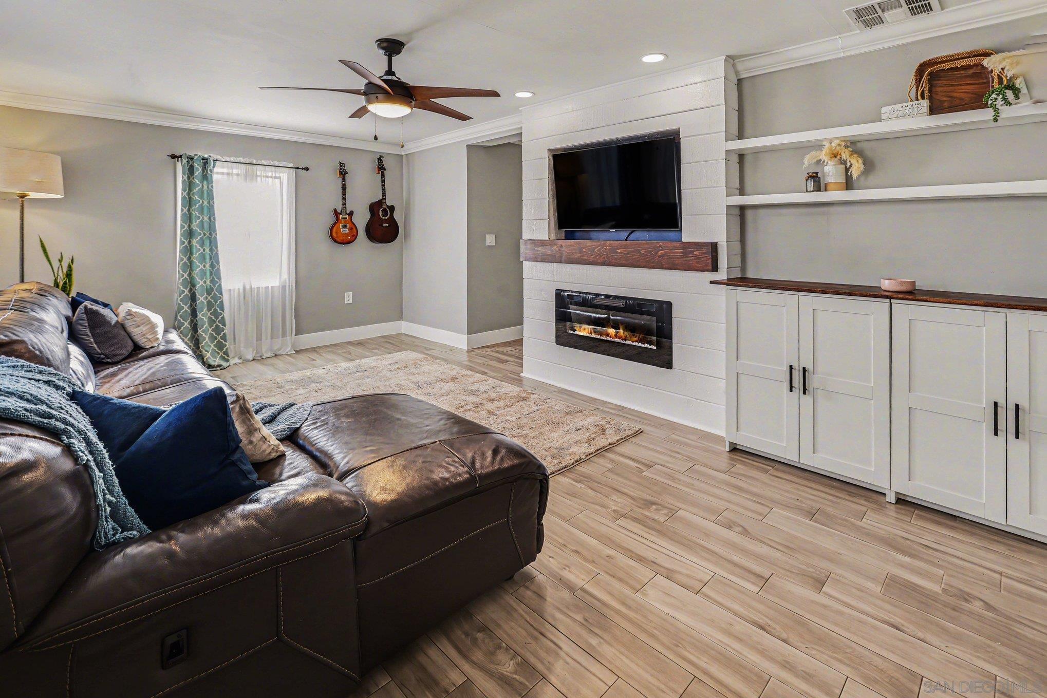 Detail Gallery Image 4 of 29 For 30960  Mission, Bonsall,  CA 92003 - 4 Beds | 2 Baths