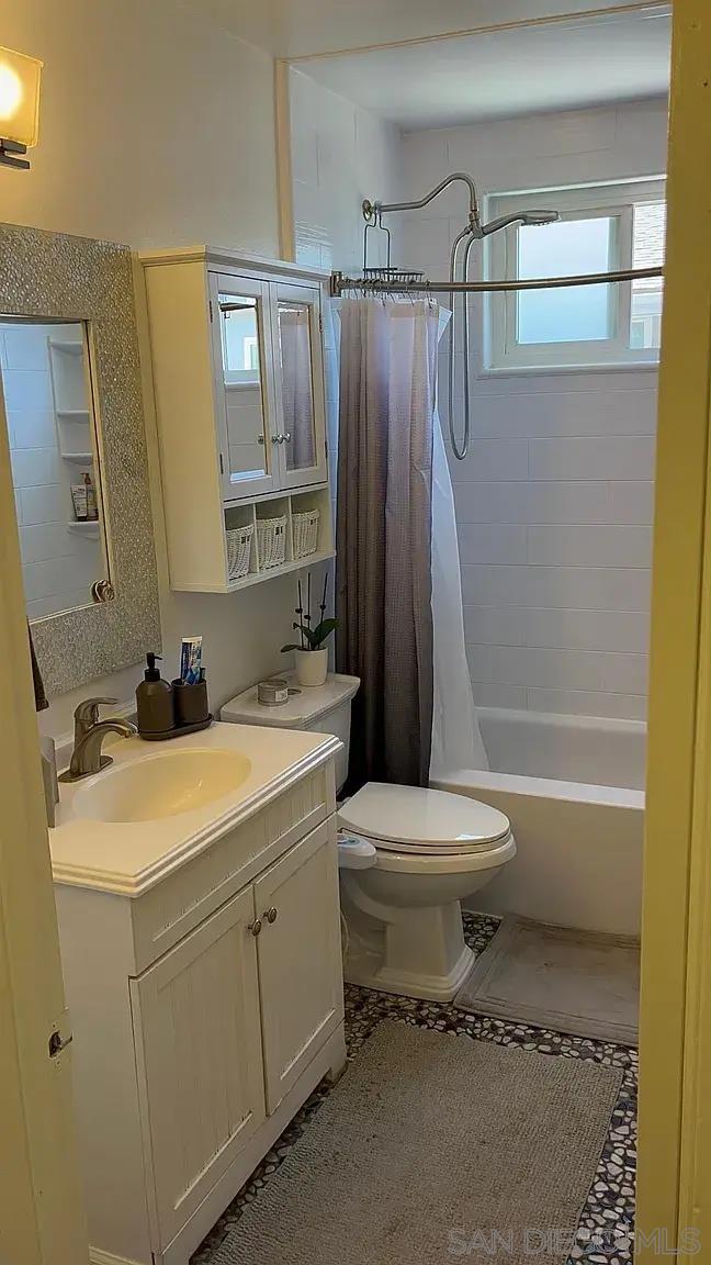 Detail Gallery Image 14 of 28 For 3532  Meade Ave.  #28,  San Diego,  CA 92116 - 1 Beds | 1 Baths