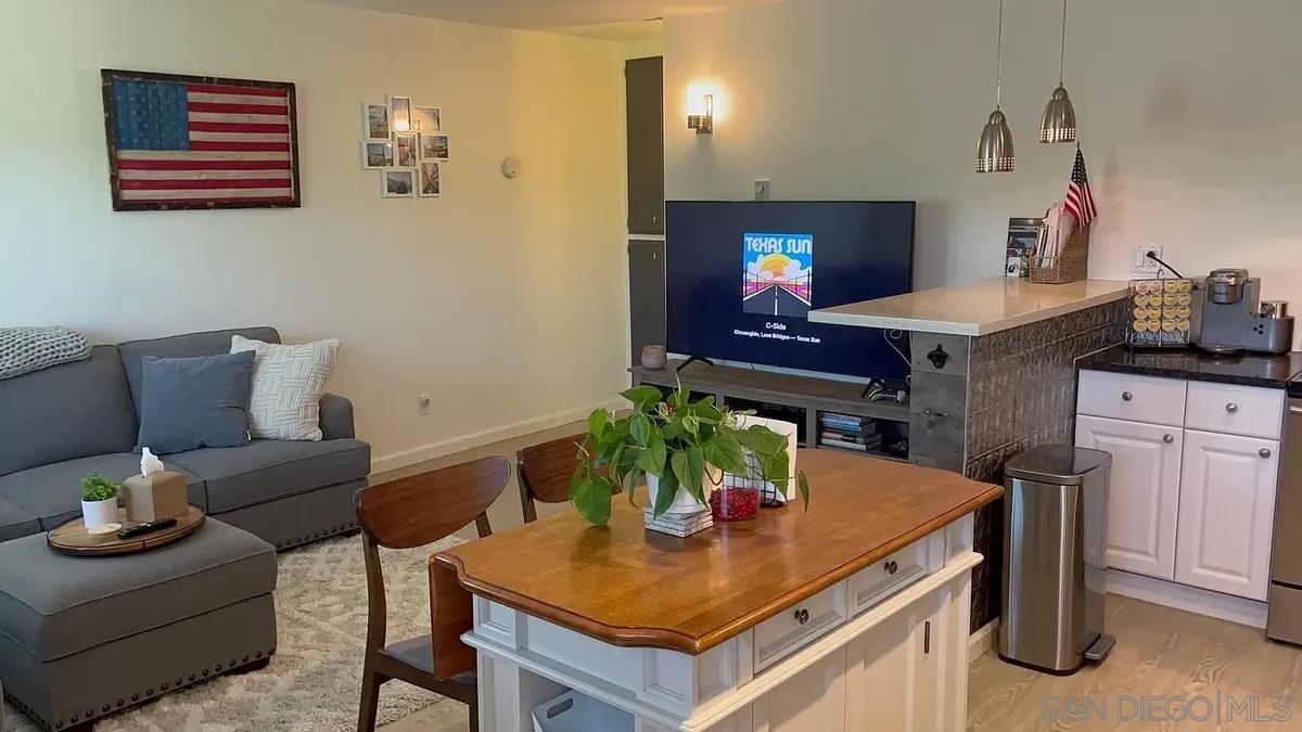 Detail Gallery Image 4 of 28 For 3532  Meade Ave.  #28,  San Diego,  CA 92116 - 1 Beds | 1 Baths