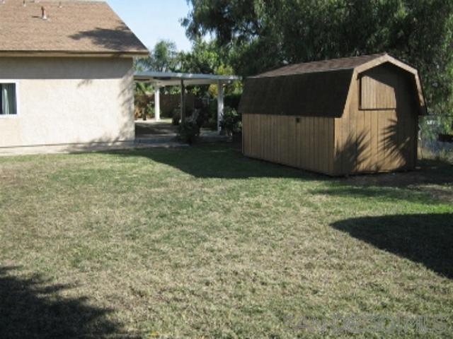 Detail Gallery Image 3 of 3 For 220  Sandstone Street, Chula Vista,  CA 91911 - 4 Beds | 2/1 Baths