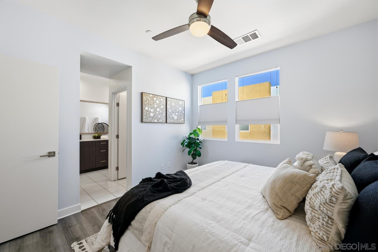 Detail Gallery Image 14 of 38 For 748  Shoreline, Chula Vista,  CA 91910 - 4 Beds | 3/1 Baths