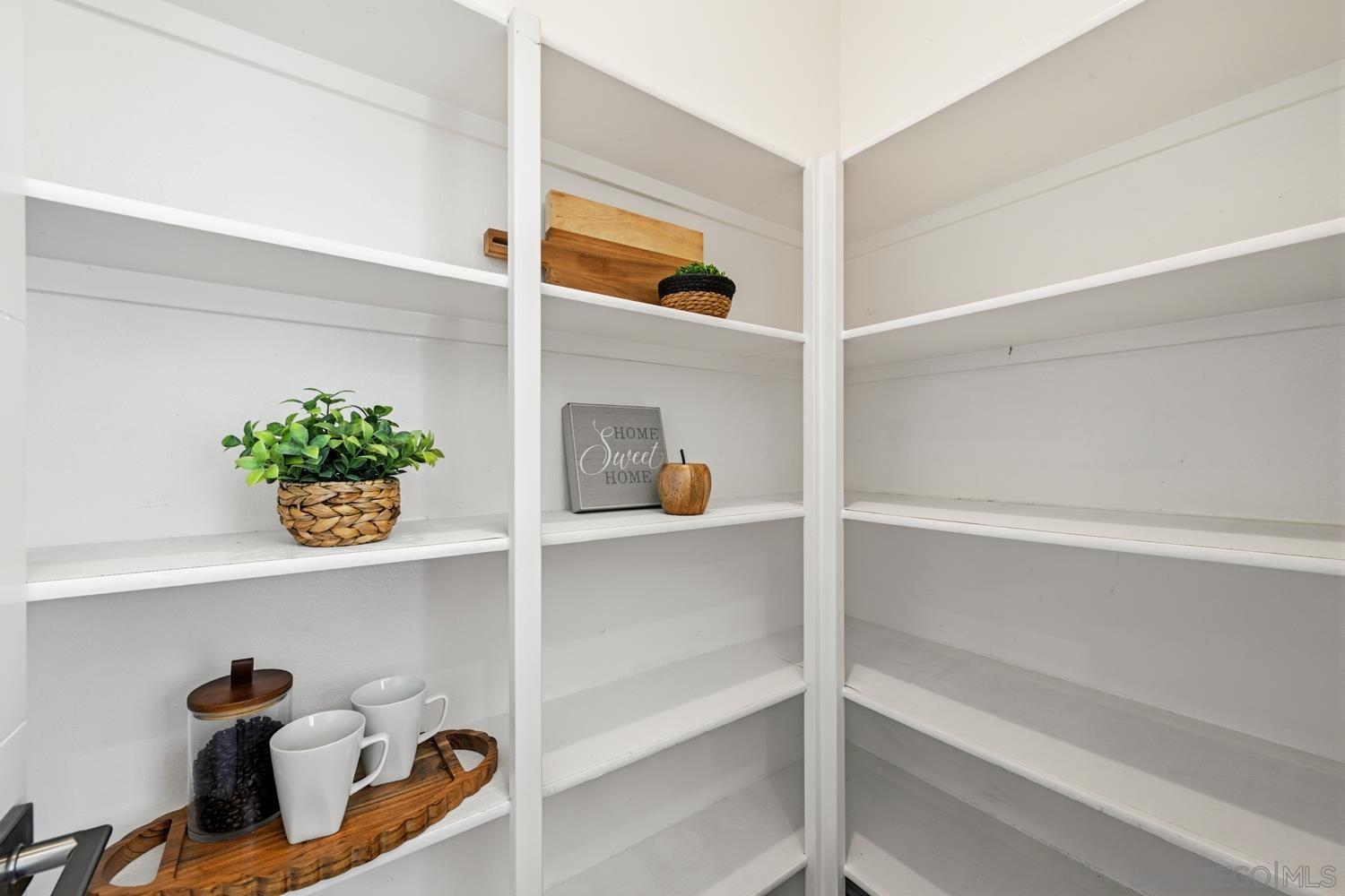 Detail Gallery Image 19 of 38 For 748  Shoreline, Chula Vista,  CA 91910 - 4 Beds | 3/1 Baths