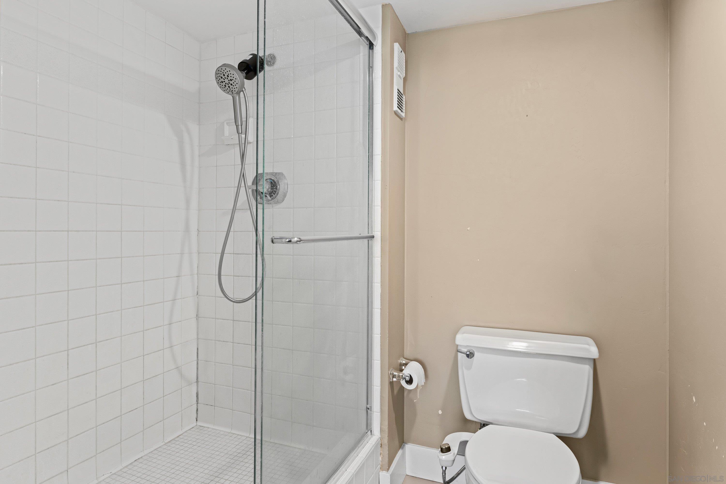 Detail Gallery Image 13 of 27 For 1333  8th Ave  #705,  San Diego,  CA 92101 - 2 Beds | 2 Baths