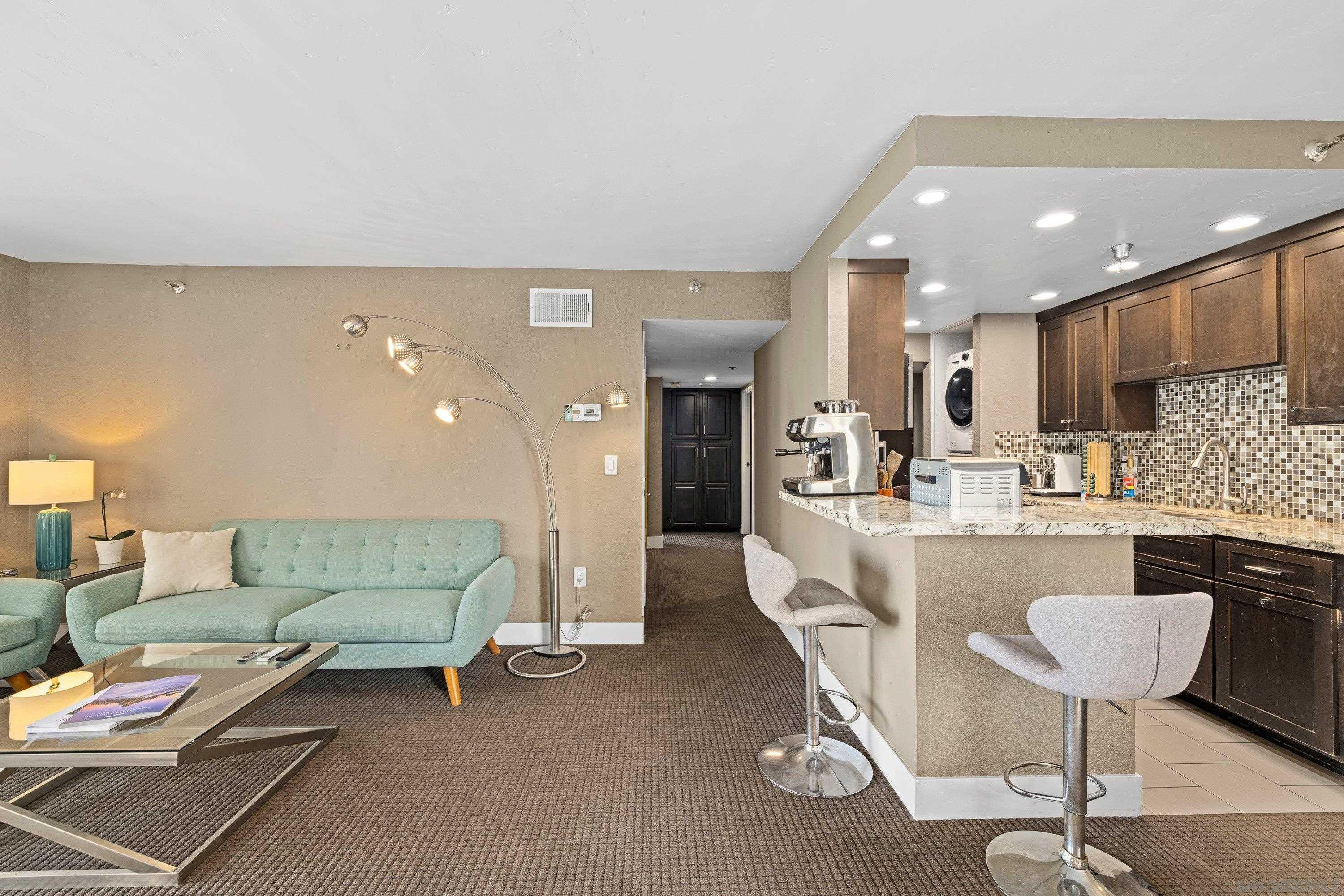 Detail Gallery Image 7 of 27 For 1333  8th Ave  #705,  San Diego,  CA 92101 - 2 Beds | 2 Baths