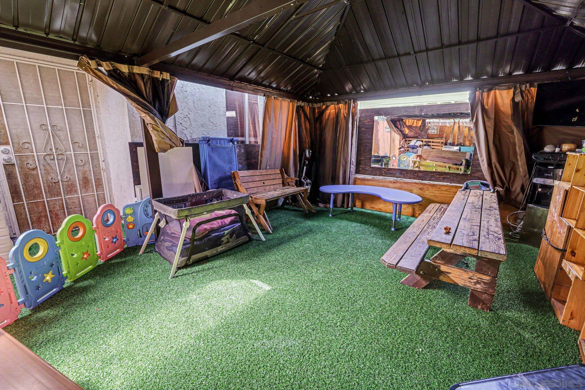 Detail Gallery Image 11 of 27 For 1109-1111  Grand, San Diego,  CA 92109 - – Beds | – Baths