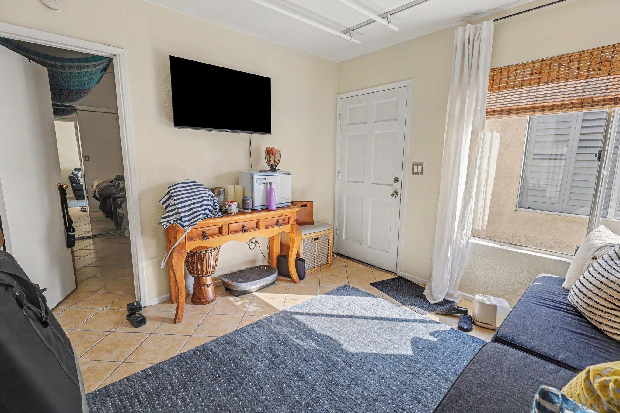 Detail Gallery Image 13 of 27 For 1109-1111  Grand, San Diego,  CA 92109 - – Beds | – Baths